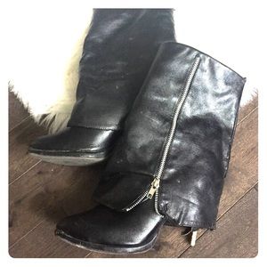 ISO Please help me find these boots!